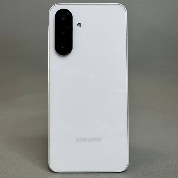 Смартфон Samsung Galaxy A26 8/256 ГБ белый