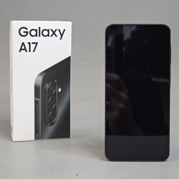 Смартфон Samsung Galaxy A17 4/128 ГБ черный