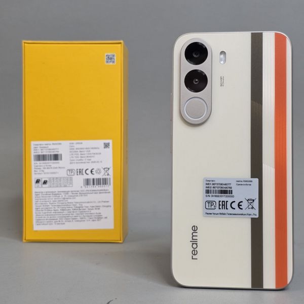 Смартфон realme P4х 4/256 ГБ бежевый
