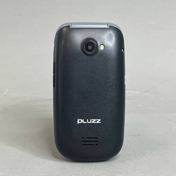 Телефон PLUZZ P523 чёрный