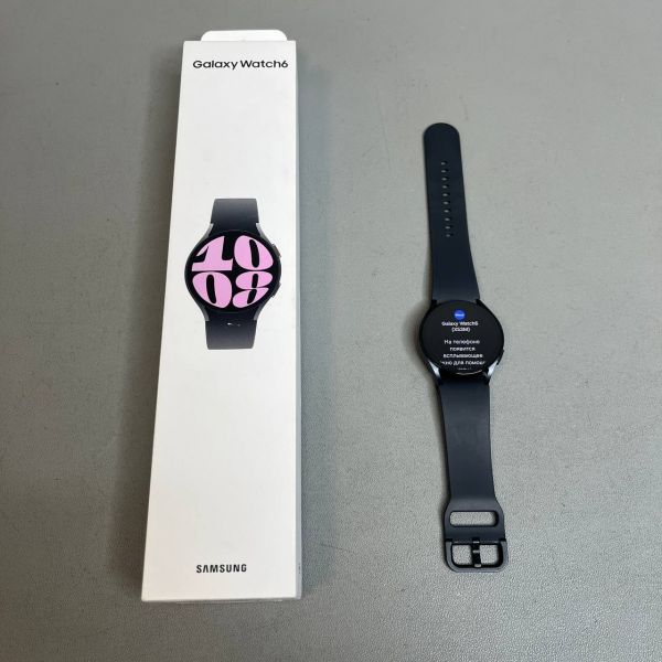 Умные часы Samsung Galaxy Watch 6  SM-R930, 40MM (SM-R930NZKAMEA), Graphite
