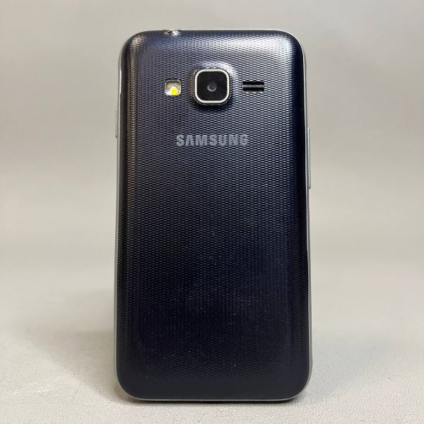 Смартфон Samsung Galaxy J1 Mini Prime (2016) SM-J106F/DS 1/8 Черный