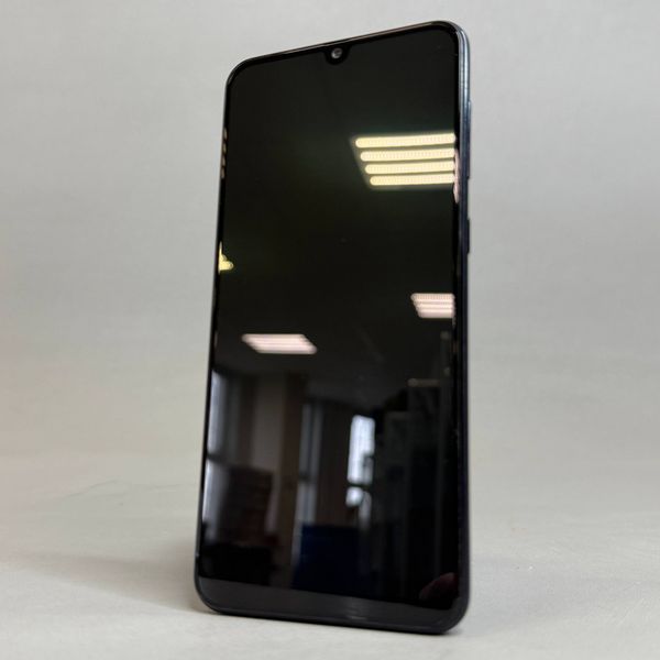Смартфон Samsung Galaxy A30 4/64Gb чёрный