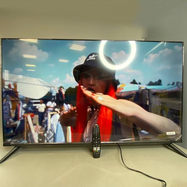 50'' Smart Телевизор 60QN9UY с голосовым управлением черный 