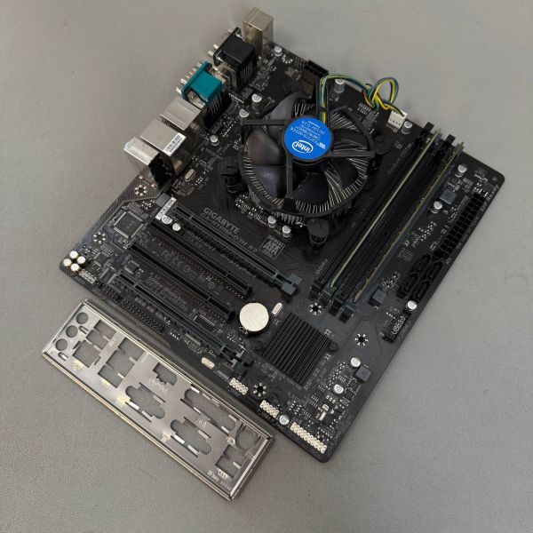 Комплект мат плата s-1151 Gigabyte GA-H110M-d3h r2 + Core i7-6700k+16Gb+ кулер